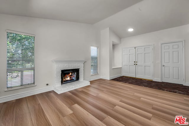 455 Kennerick Lane, Simi Valley, CA 93065 — photo 4 of 42