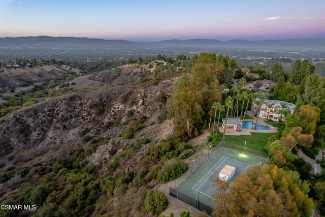 19808 Sleepyhollow Lane, Tarzana, CA 91356 — photo 30 of 38