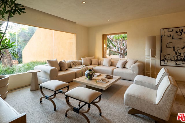 223 N Carmelina Avenue, Los Angeles, CA 90049 — photo 7 of 27