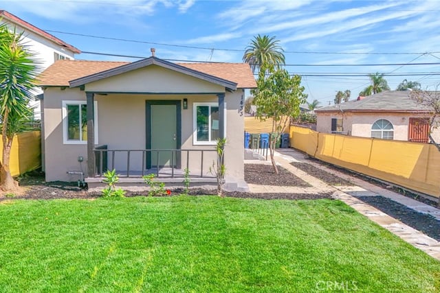 1433 W 96th, Los Angeles, CA 90047 — photo 3 of 38