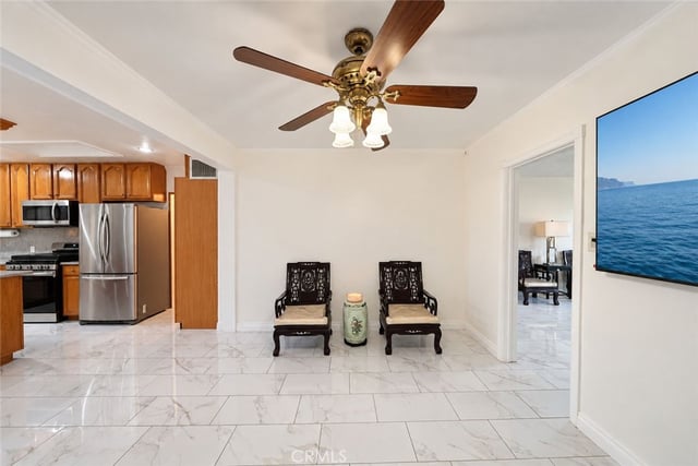 13117 Avonlea, Norwalk, CA 90650 — photo 10 of 61