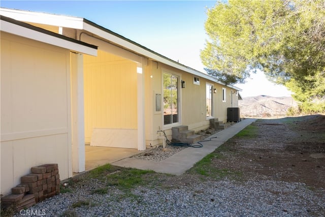 32010 Quirk, Acton, CA 93510 — photo 4 of 38
