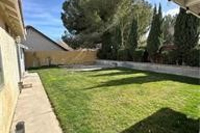 37510 Conifer, Palmdale, CA 93550 — photo 5 of 7