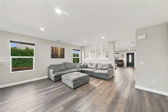 28228 Alton, Castaic, CA 91384 — photo 12 of 34
