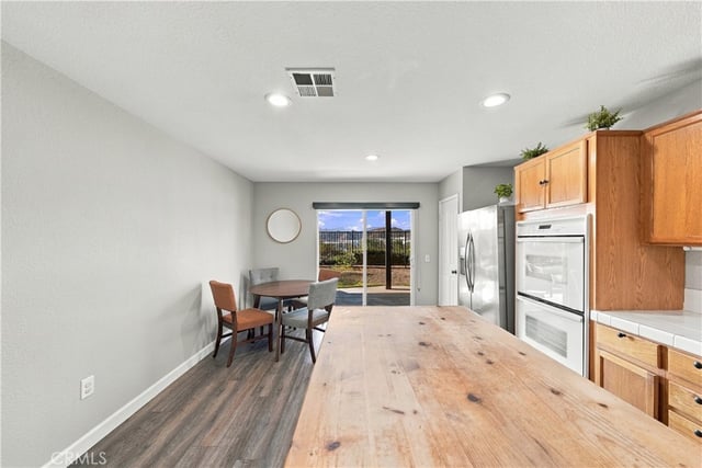 28228 Alton, Castaic, CA 91384 — photo 13 of 34