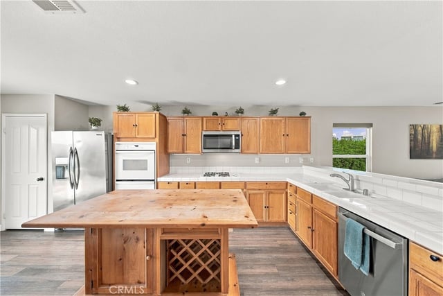 28228 Alton, Castaic, CA 91384 — photo 15 of 34