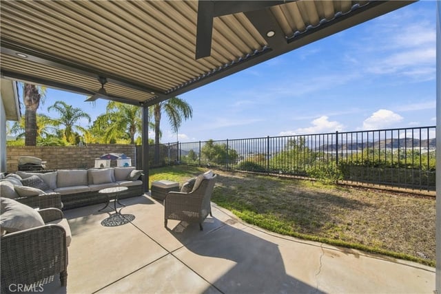 28228 Alton, Castaic, CA 91384 — photo 28 of 34