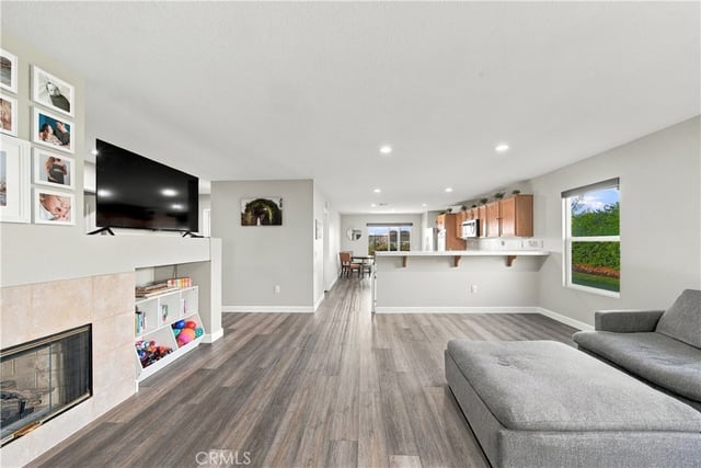 28228 Alton, Castaic, CA 91384 — photo 9 of 34