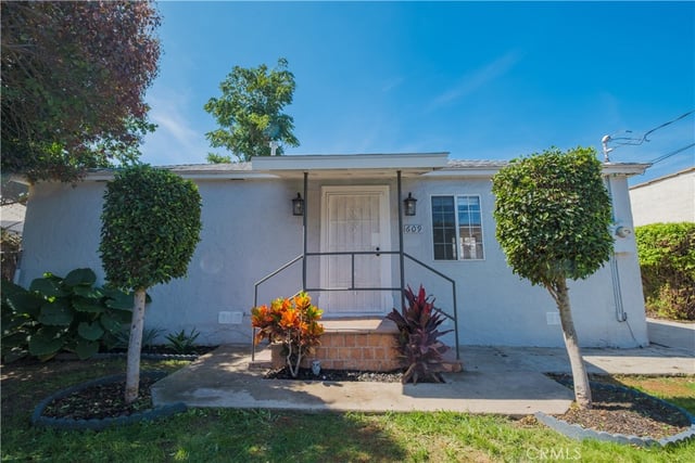 609 N Crane Avenue Avenue, Compton, CA 90221 — photo 2 of 32