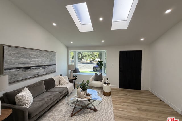 10419 Vassar Avenue, Chatsworth, CA 91311 — photo 19 of 35
