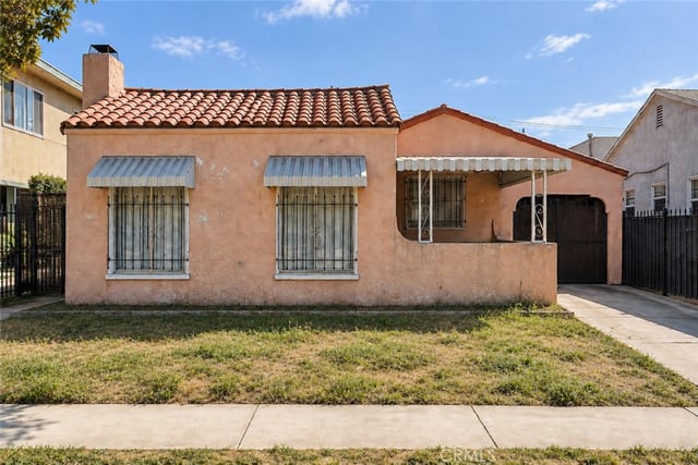 2214 S Spaulding, Los Angeles, CA 90016 — photo 9 of 9