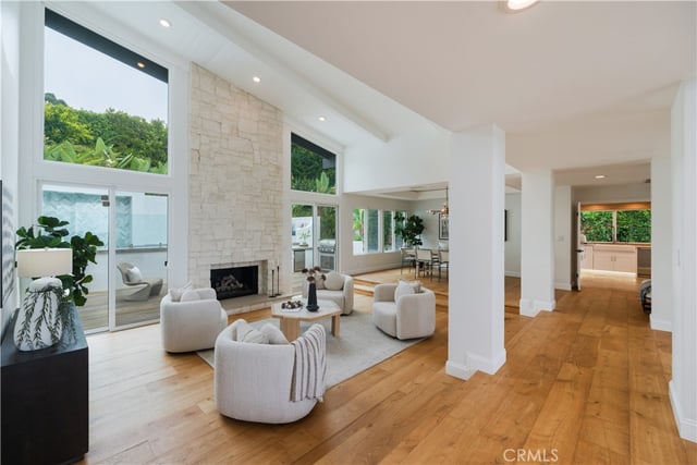 7190 Crest, Rancho Palos Verdes, CA 90275 — photo 14 of 25