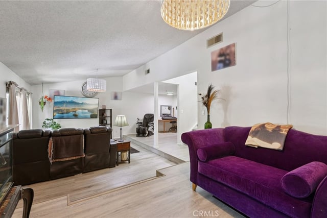 10161 Larwin Avenue 3, Chatsworth, CA 91311 — photo 6 of 46