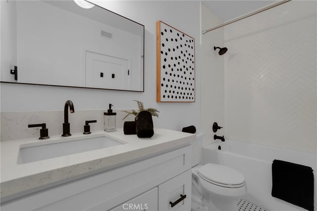 1871 Greenfield Avenue 102, Los Angeles, CA 90025 — photo 16 of 22