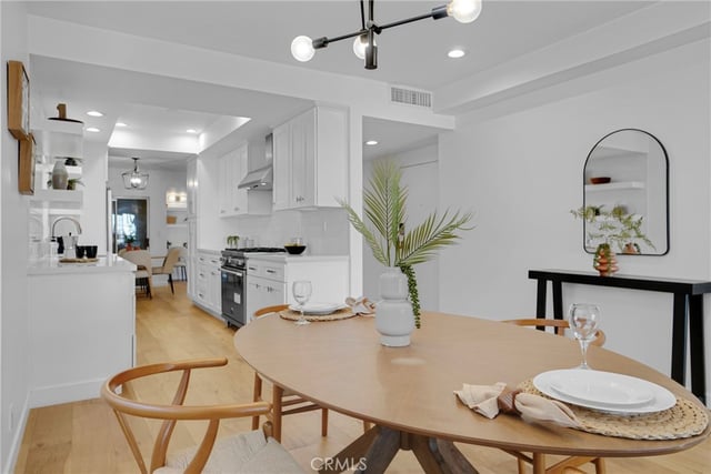 1871 Greenfield Avenue 102, Los Angeles, CA 90025 — photo 8 of 22