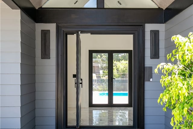 17030 Countess, Encino, CA 91436 — photo 6 of 54