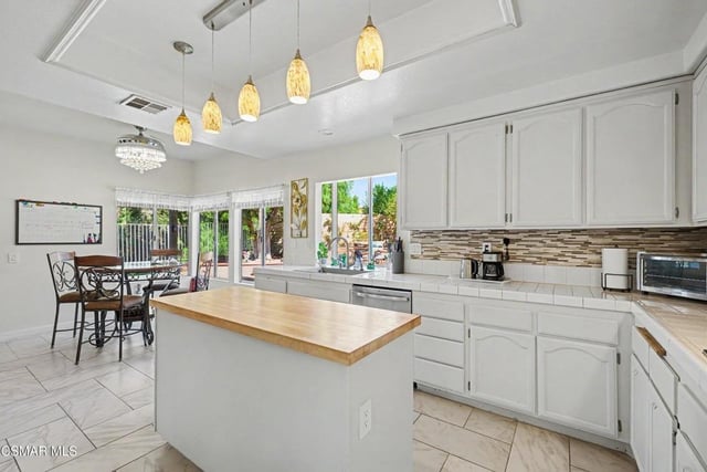 15707 Swift Place, Moorpark, CA 93021 — photo 10 of 39