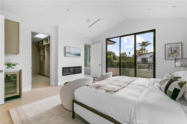 4437 Calhoun Avenue, Sherman Oaks, CA 91423 — photo 16 of 38