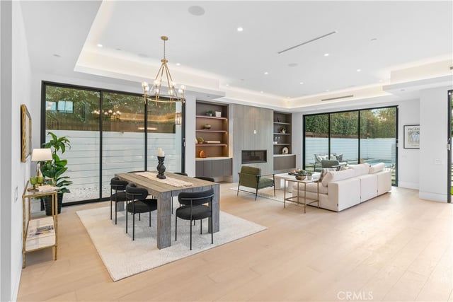 4437 Calhoun Avenue, Sherman Oaks, CA 91423 — photo 2 of 38