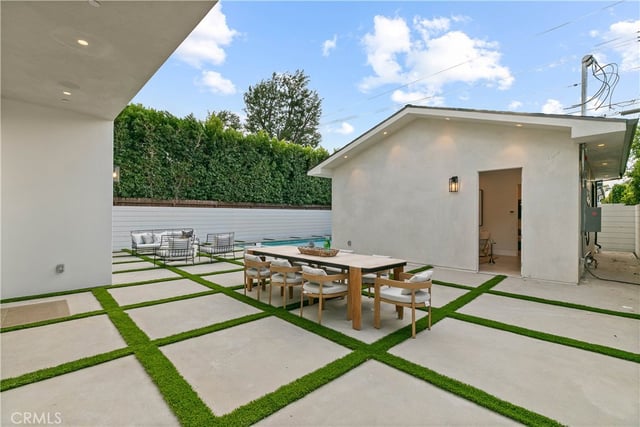 4437 Calhoun Avenue, Sherman Oaks, CA 91423 — photo 29 of 38
