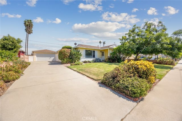 1460 N ALDENVILLE Avenue, Covina, CA 91722 — photo 3 of 53