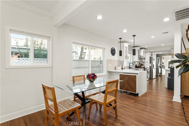 1553 W 60th Place, Los Angeles, CA 90047 — photo 11 of 32