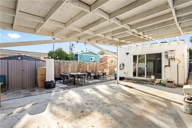1553 W 60th Place, Los Angeles, CA 90047 — photo 26 of 32