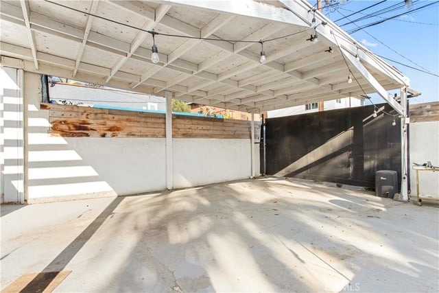 1553 W 60th Place, Los Angeles, CA 90047 — photo 28 of 32