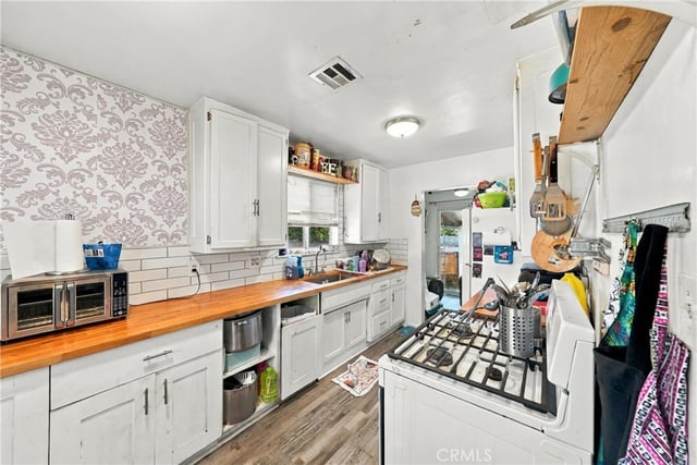 11626 Lakeland, Norwalk, CA 90650 — photo 10 of 35