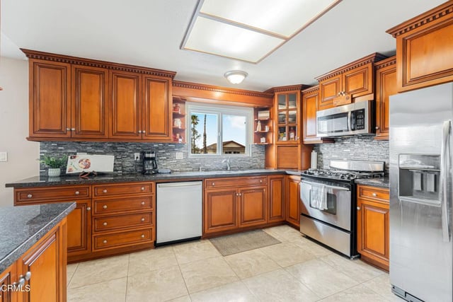 744 Calle Punta, Thousand Oaks, CA 91360 — photo 13 of 40