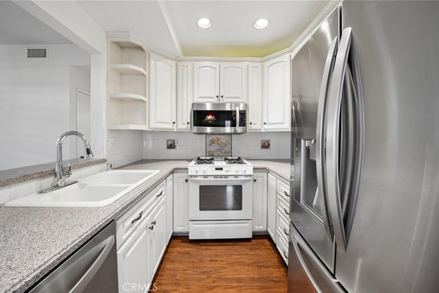 23715 Del Monte Drive 201, Valencia, CA 91355 — photo 9 of 35