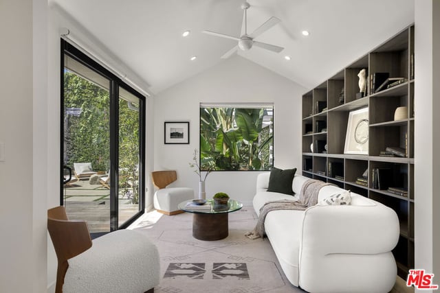 521 Loring Avenue, Los Angeles, CA 90024 — photo 12 of 38