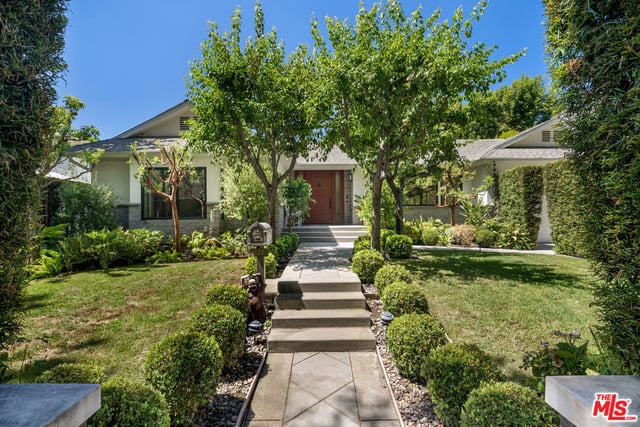 521 Loring Avenue, Los Angeles, CA 90024 — photo 3 of 38