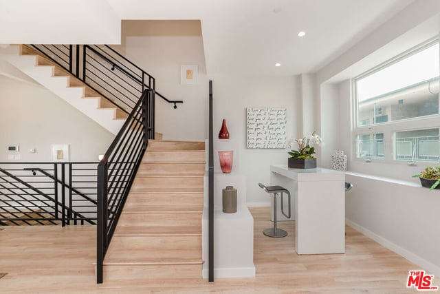 6072 Pickford Street, Los Angeles, CA 90035 — photo 7 of 28