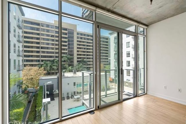645 W 9th Street 436, Los Angeles, CA 90015 — photo 14 of 16