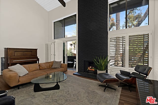 1925 S Beverly Glen Boulevard 40, Los Angeles, CA 90025 — photo 11 of 41