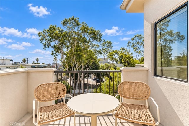 1420 S Bundy Drive 405, Los Angeles, CA 90025 — photo 6 of 20