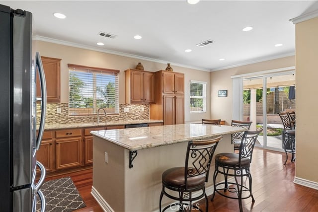 28345 Falcon Crest Drive, Canyon Country, CA 91351 — photo 18 of 75