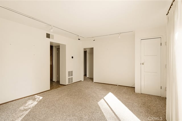 531 N Niagara, Burbank, CA 91505 — photo 18 of 46