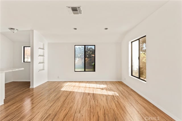 531 N Niagara, Burbank, CA 91505 — photo 4 of 46