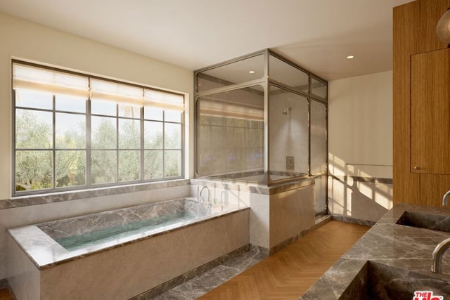365 S June Street, Los Angeles, CA 90020 — photo 17 of 30