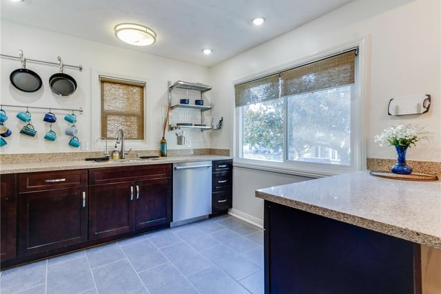 100 Hermosa 1C, Long Beach, CA 90802 — photo 7 of 22