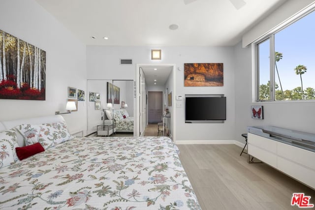 907 Lincoln Boulevard PH 302, Santa Monica, CA 90403 — photo 19 of 33