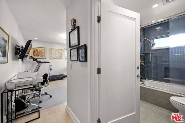 907 Lincoln Boulevard PH 302, Santa Monica, CA 90403 — photo 25 of 33