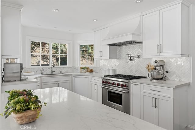 5408 Penfield Avenue, Woodland Hills, CA 91364 — photo 18 of 58