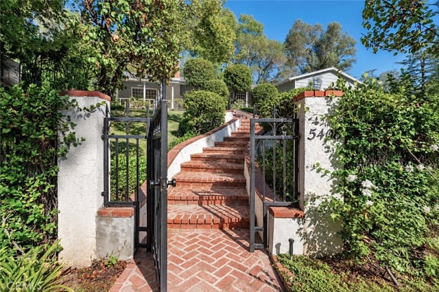5408 Penfield Avenue, Woodland Hills, CA 91364 — photo 57 of 58