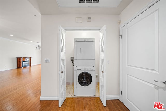 722 S Oxford Avenue 403, Los Angeles, CA 90005 — photo 30 of 38