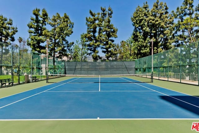 100 S Doheny Drive 313, Los Angeles, CA 90048 — photo 19 of 21