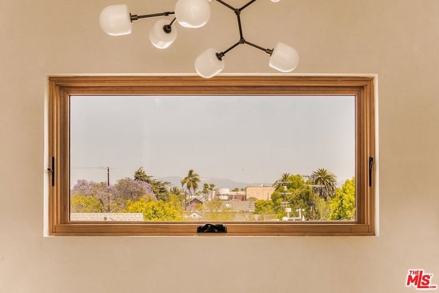 534 N Bronson Avenue, Los Angeles, CA 90004 — photo 22 of 48