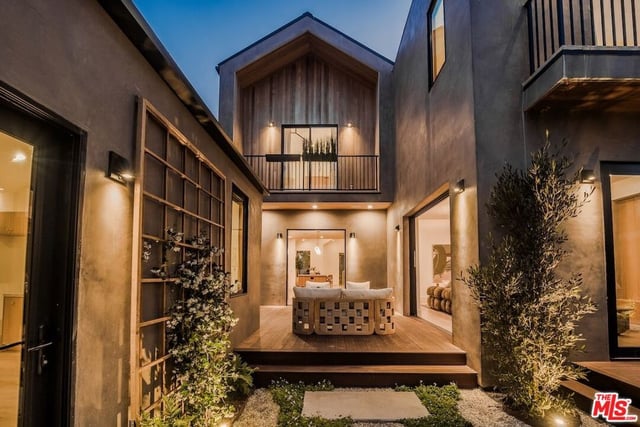 534 N Bronson Avenue, Los Angeles, CA 90004 — photo 42 of 48